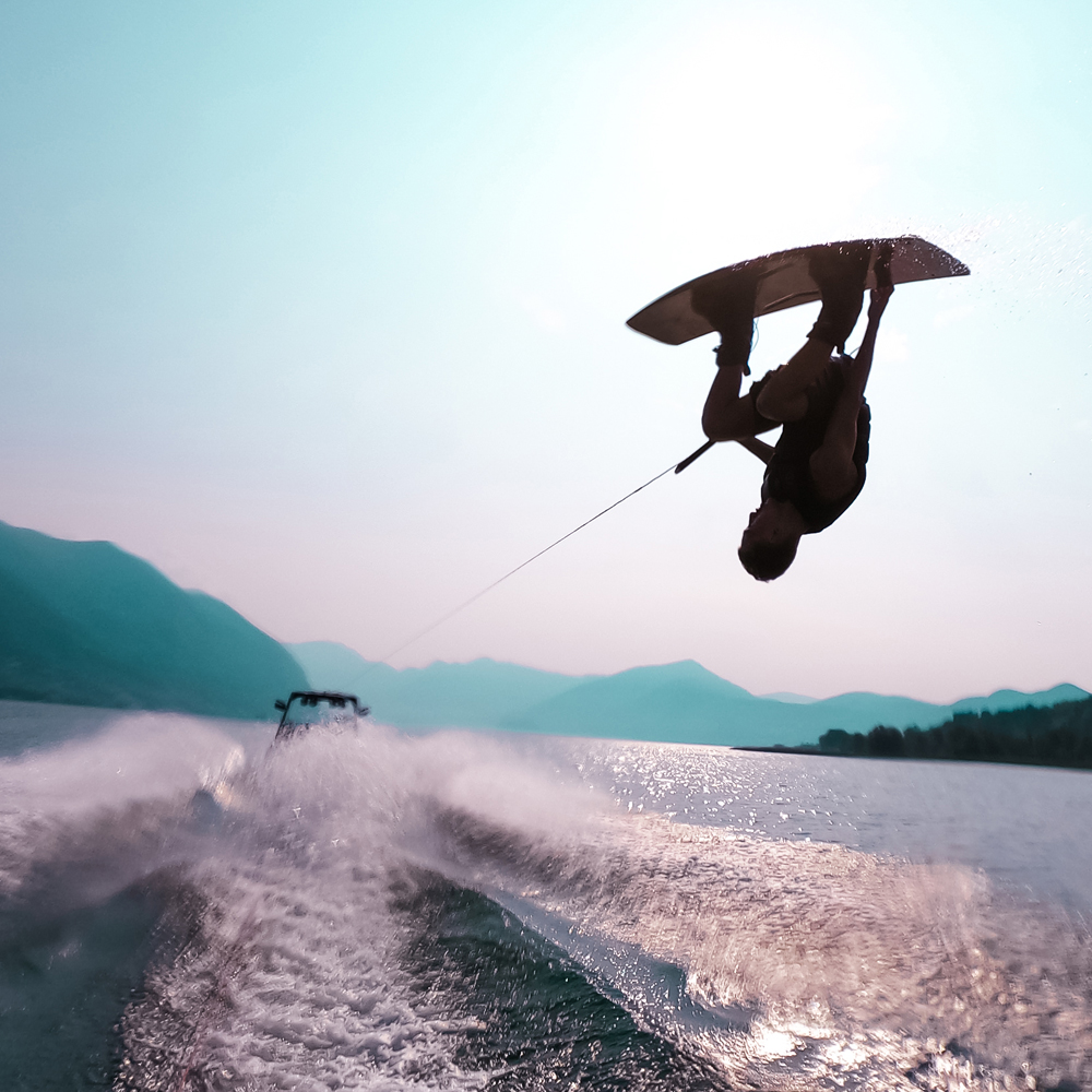 Jobe Vanity wakeboardset 136cm mit Host wakeboard bindungen